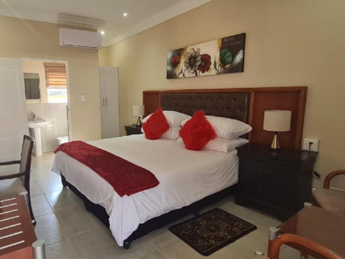 Benoni N12 Hotel Exterior foto