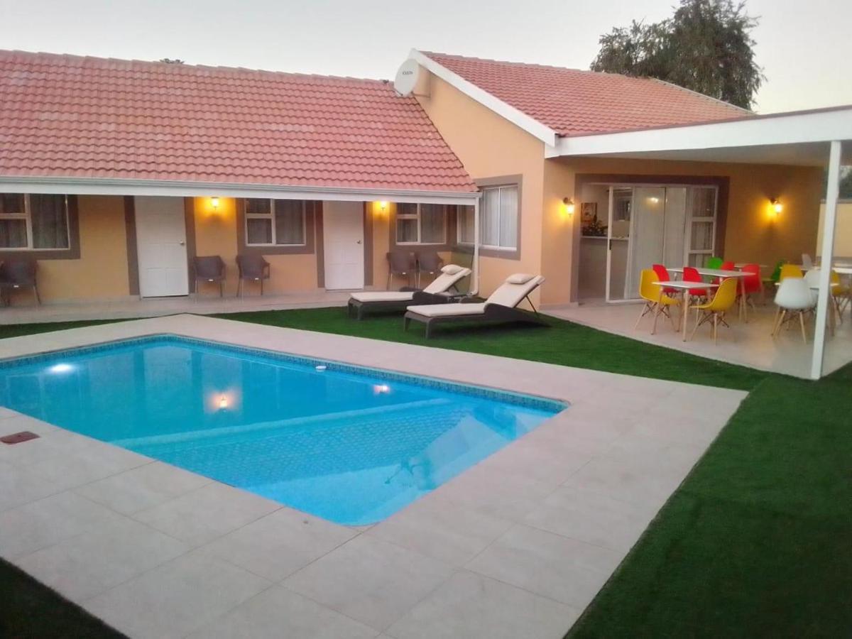 Benoni N12 Hotel Exterior foto